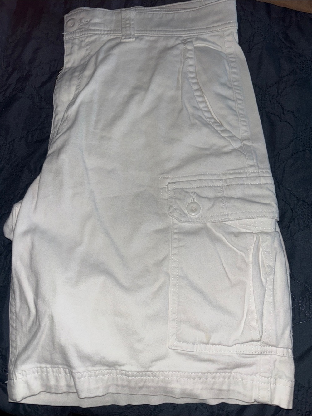 St. John’s Bay White Men's Cargo Shorts